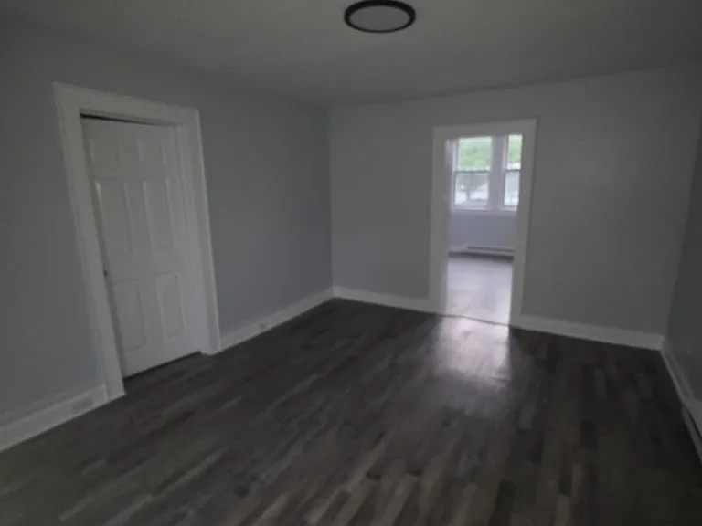 159 Oakwood Pl #B — Photo 2