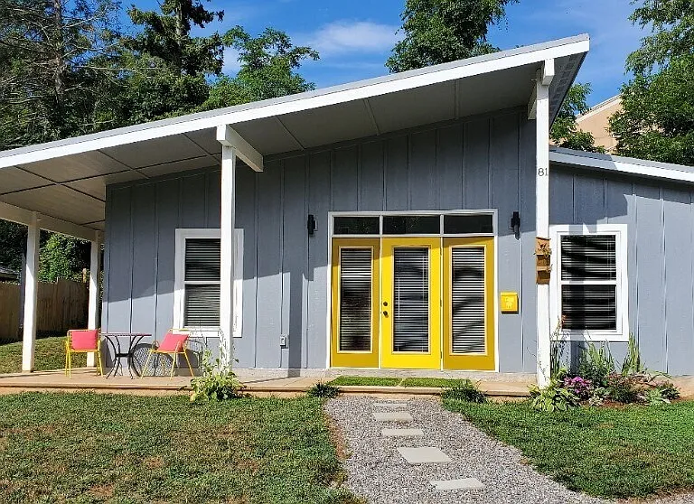 81 Mount Clare Ave — Photo 1