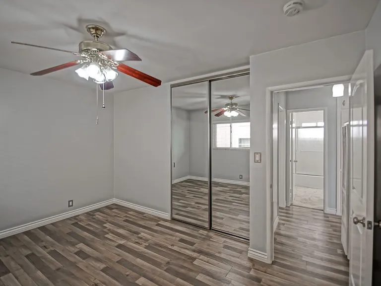 330 Bungalow Dr — Photo 8