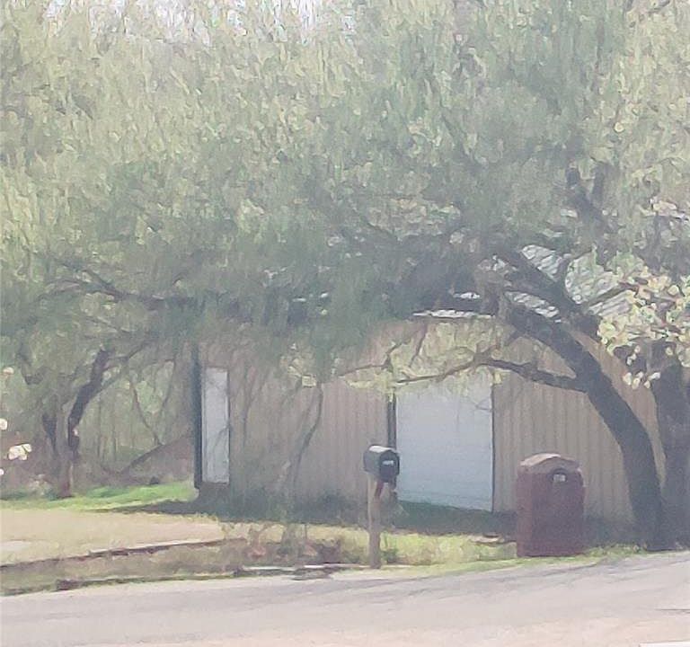 2nd image of 190 Partridge Ln