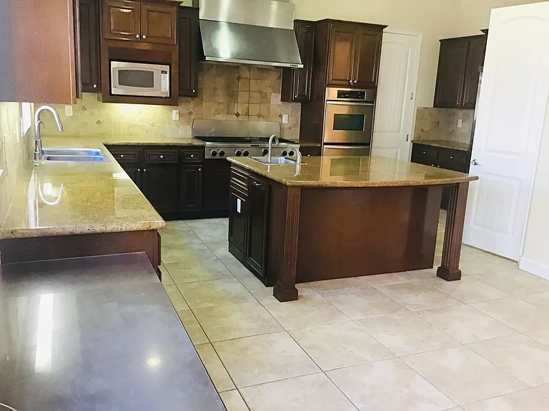 3273 Canopy Dr — Photo 9