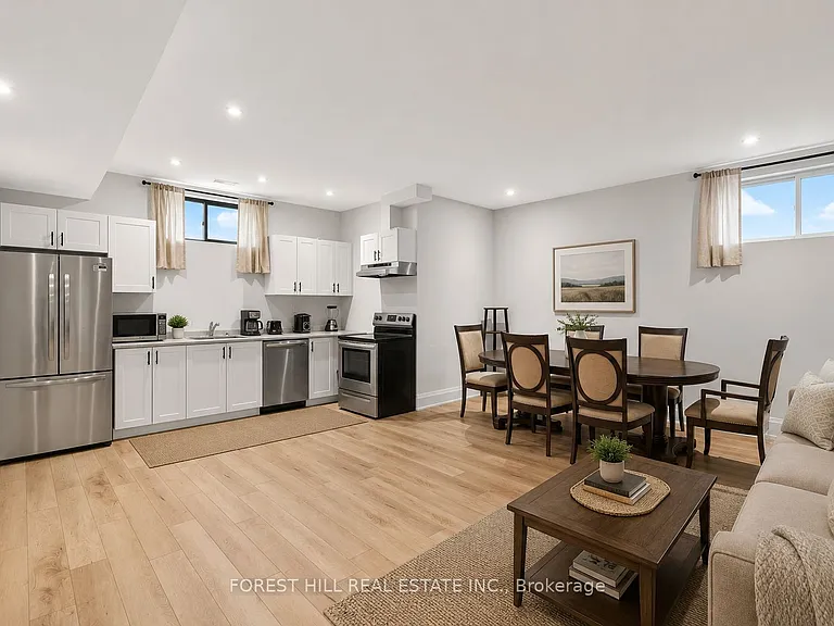 645 Coldstream Ave #BASEMENT — Photo 2