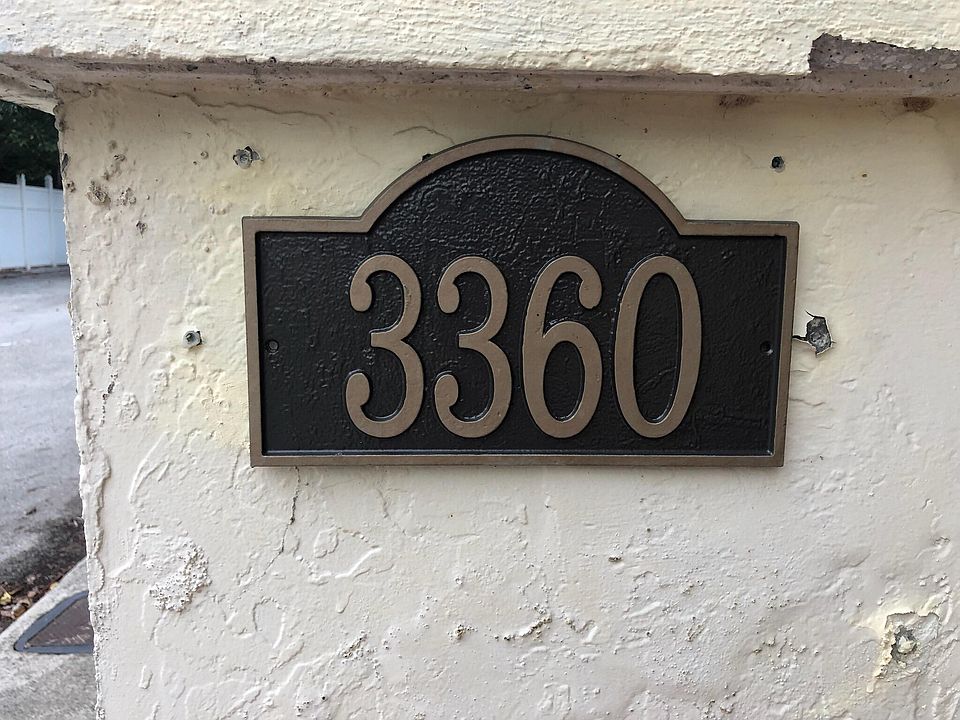 1st image of 3360 Pearl Ave