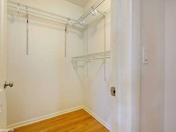 4th image of 4105 N Damen Ave #34