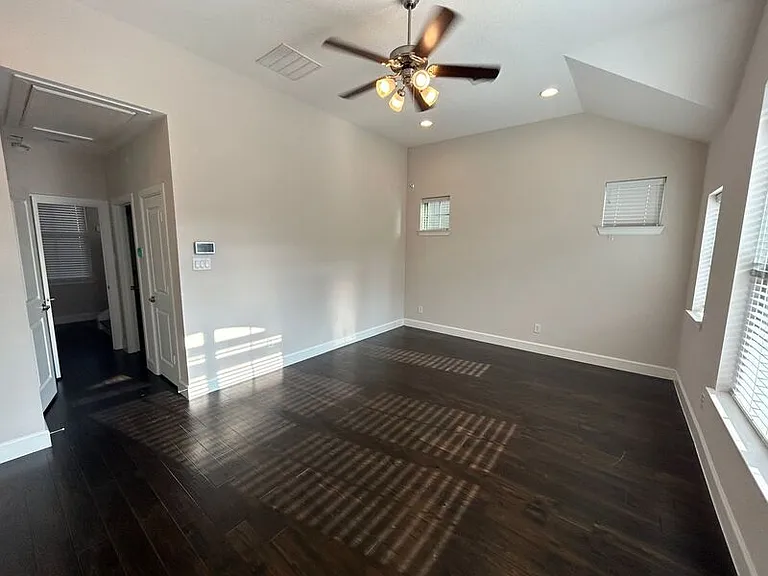 2775 Yellow Jasmine Ln — Photo 31
