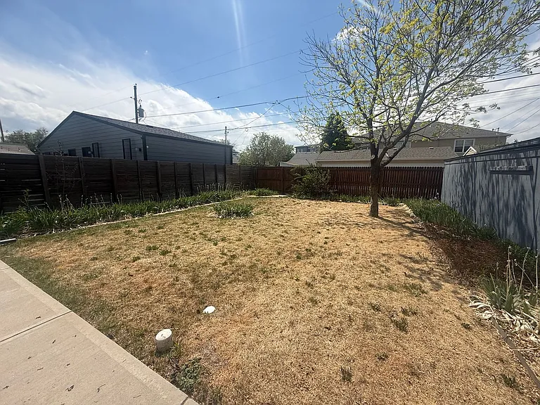 3003 S Fox St — Photo 14