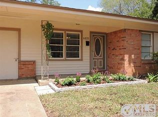 6221 Kentwood Pl, Fort Worth, TX 76112