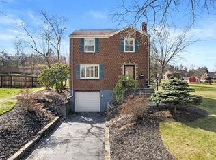 8495 Remington Dr, Pittsburgh, PA