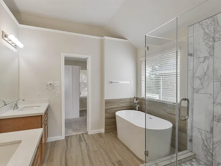 15707 Sandisfield Ln — Photo 21