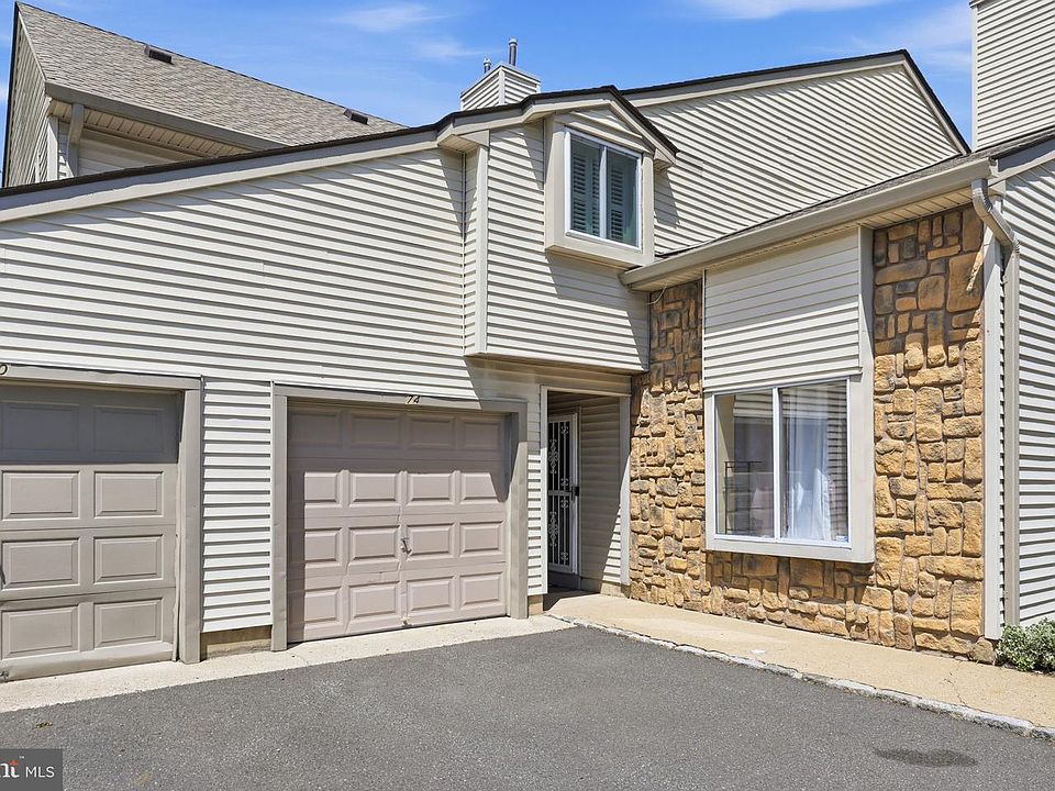 1st image of 74 Teal Ct