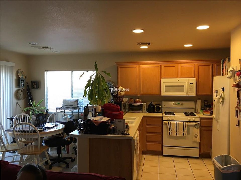 2nd image of 3964 Badgerbrook St