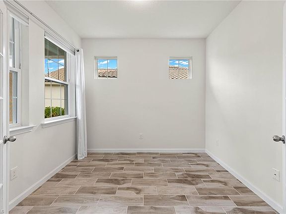 4th image of 10271 Bonavie Cove DR