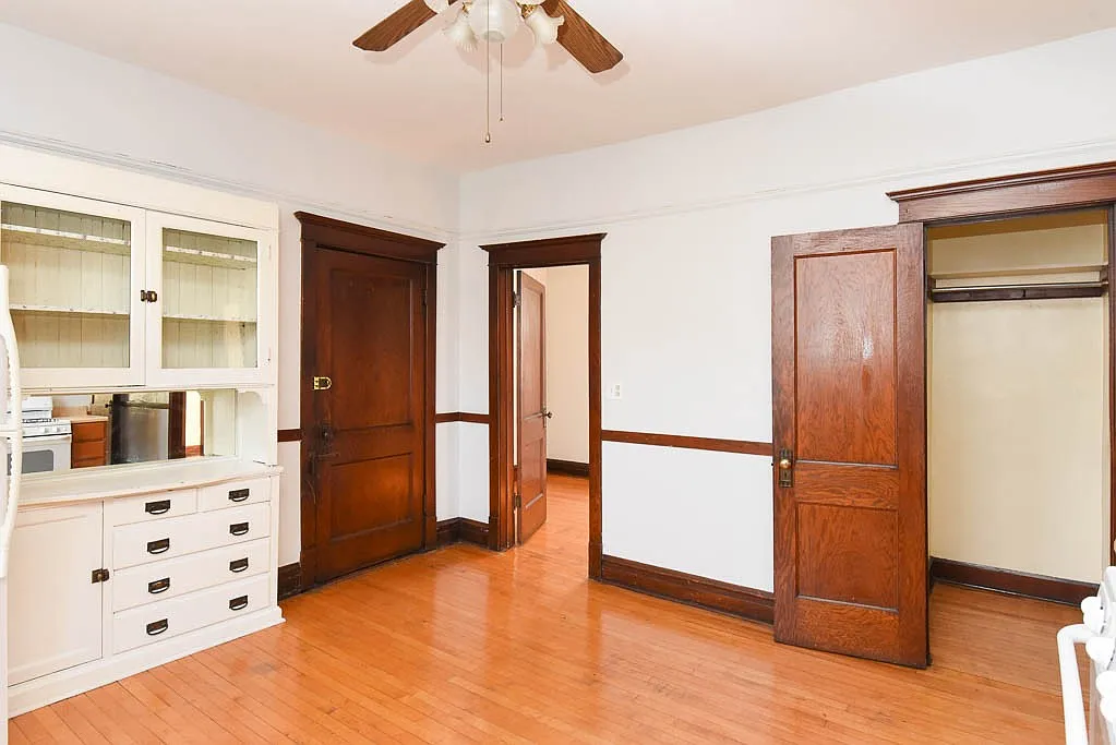 5141 W Roscoe St — Photo 4