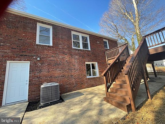 2nd image of 6107 Buckler Rd