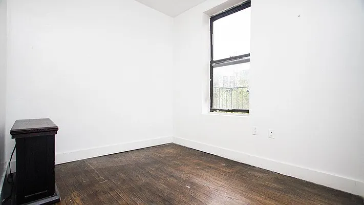 Rented by Nooklyn NYC LLC | media 38