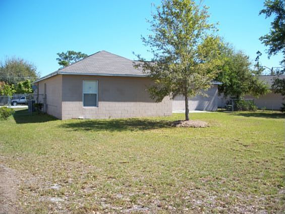 2nd image of 514 Carlsbad Dr
