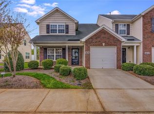 404 Hidden Brook Ln, Greensboro, NC 27405