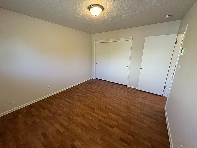 8220 N Edison St — Photo 29
