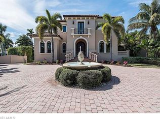 1498 Marlin Dr, Naples, FL 34102