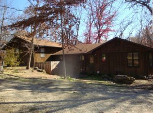 5802 Hill Valley Ln, Henley, MO 65040