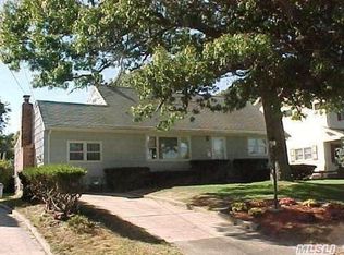 168 Ralph Ave, Babylon, NY 11702