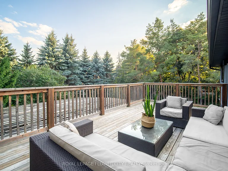 734 Mountain Rd — Photo 25