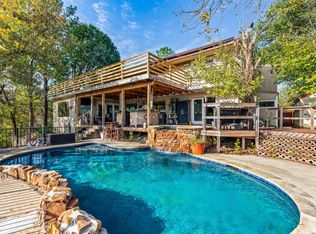1612 Lakecrest Cir, Granbury, TX 76048