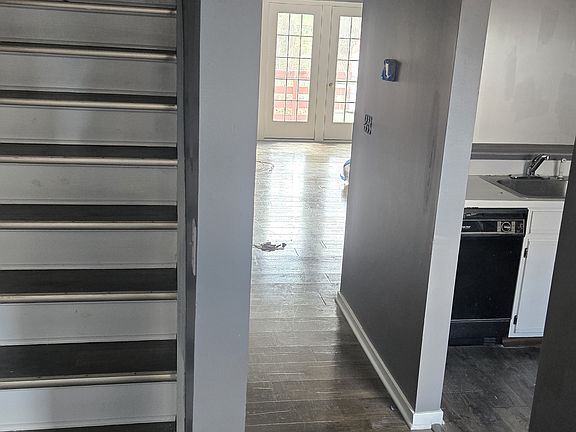 4th image of 1425 Quinnipiac Ave