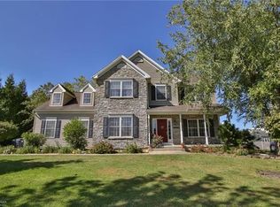 2332 Toursdale Dr, Easton, PA 18045
