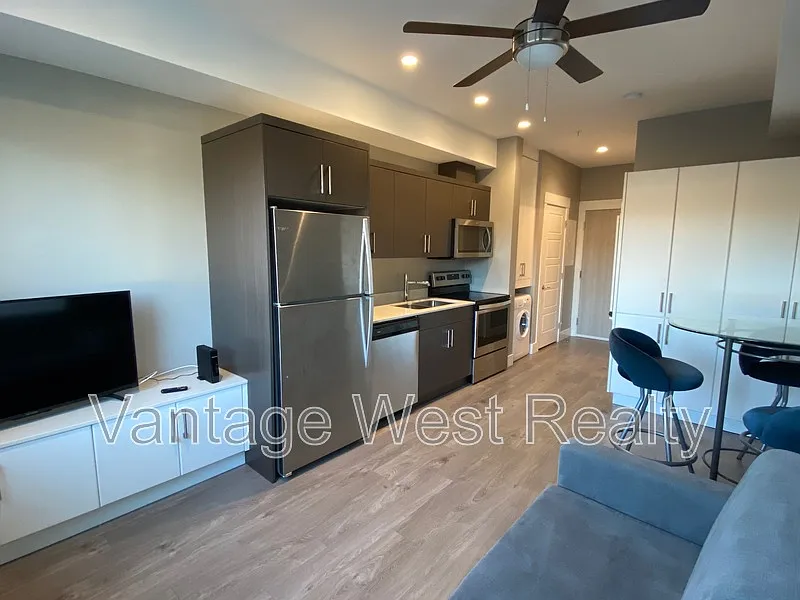 925 Leon Ave #308