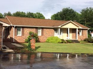 2824 Dungannon Rd, Coeburn, VA 24230