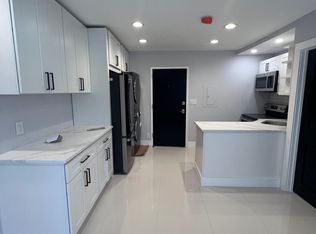 443 Main St #1, Islip, NY 11751