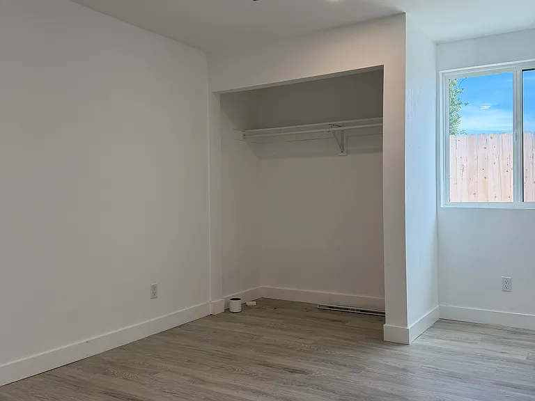 1935 Washington St #5 — Photo 4