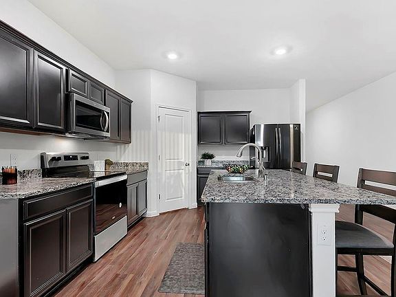 5th image of 19316 Berringer Dr