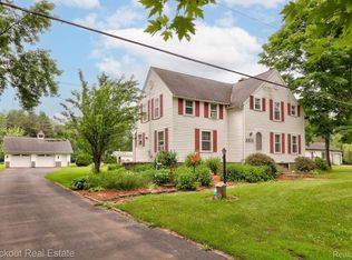 6814 Curtis Rd, Bridgeport, MI 48722