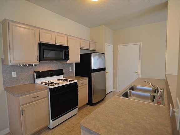 4th image of 18231 Westlock St