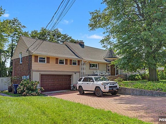 3rd image of 154 Ames Street