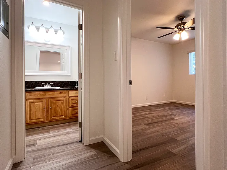 6452 Orange Ave #2 — Photo 10