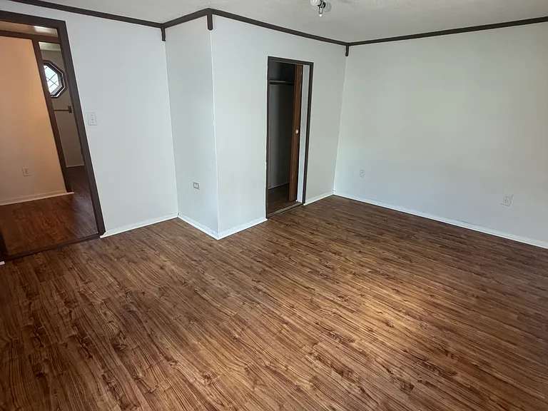 76 W Main St — Photo 13