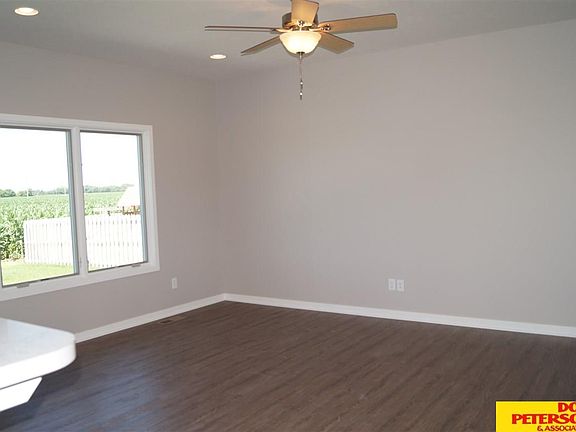 2nd image of 3337 N Armour Dr