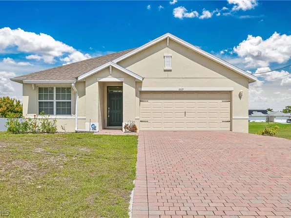1009 Jacaranda Pkwy E, Cape Coral, FL 33909