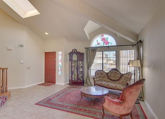 4th image of 5249 Sandalwood Pl