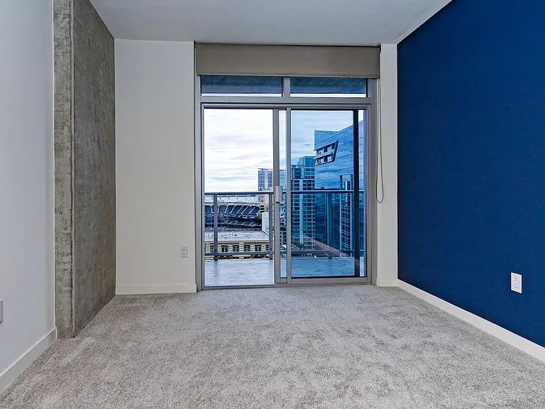 800 The Mark Ln #1807 — Photo 12