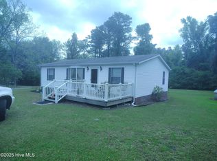 2051 Burgaw Hwy, Jacksonville, NC 28540