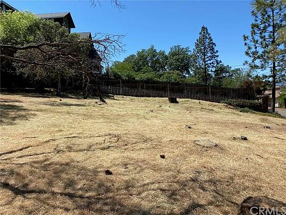 2nd image of 17384 Meadow View Dr