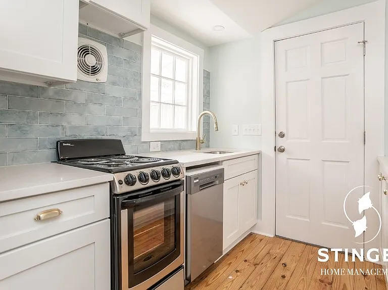 606 Carteret St — Photo 5