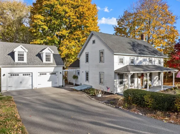 6 Elm St, Mendon, MA 01756