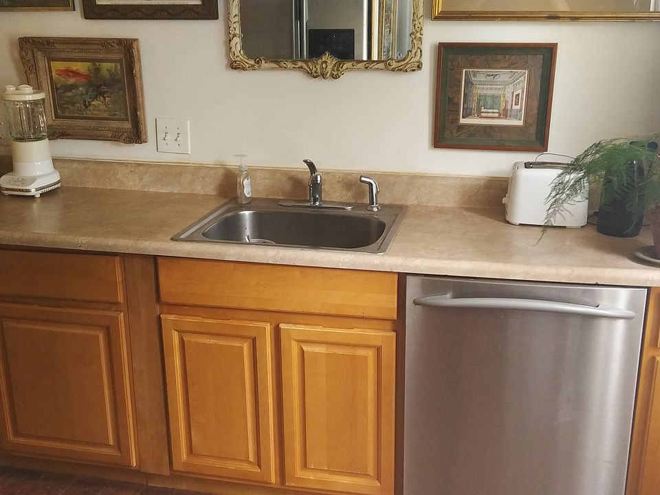 garbage disp, hand sprayer