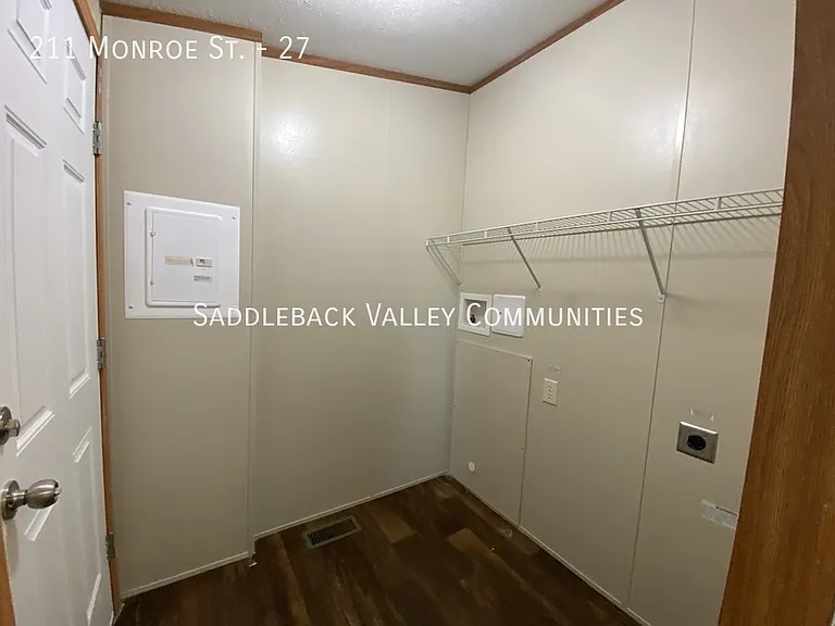 211 Monroe St #27 — Photo 7
