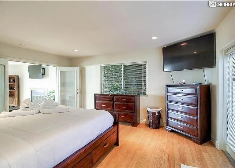 28043 Lobrook Dr — Photo 19